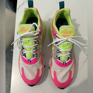 Nike Air Max 270 Sneakers